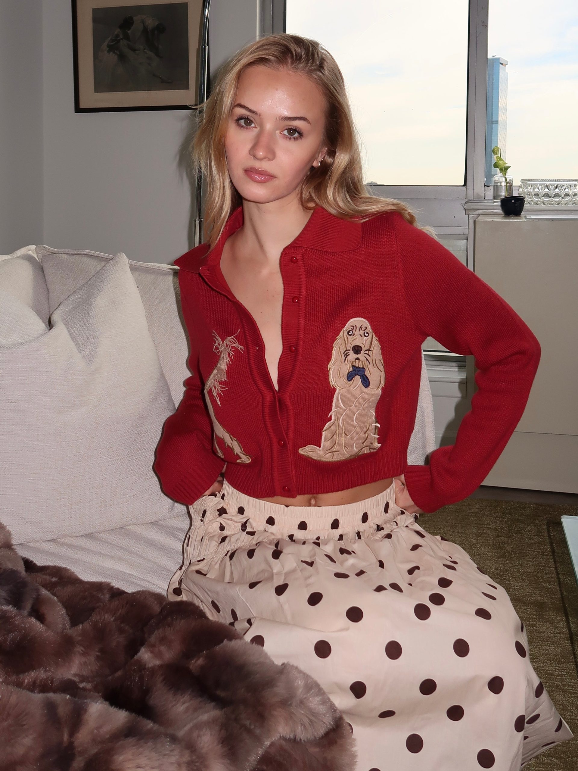 The Lady Tripper in Ruby Red - Image 2